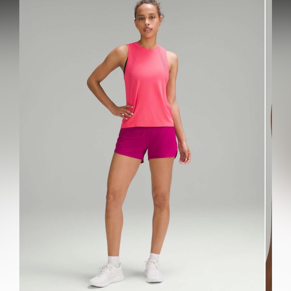 Lululemon Train to Be Tank Top
Lip Gloss / Lip Gloss - Picture 11 of 14